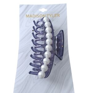 No Boundaries Purple Hair Claw with Pearls